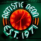 N6.-Retro-Neon-Clock